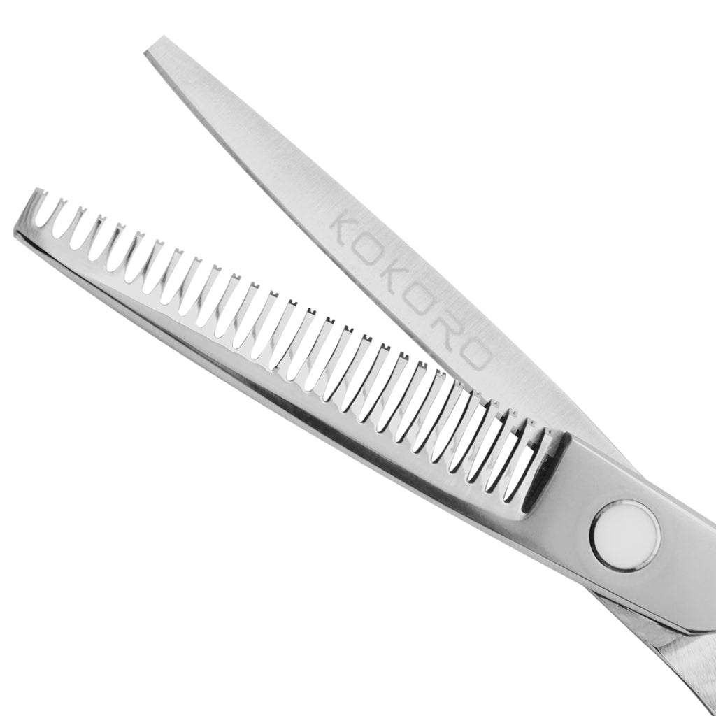 TIJERA KOKORO ESSENTIAL WHITE DE TEXTURA 5.5"